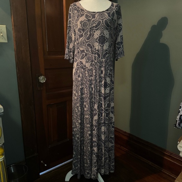 Soft Surroundings Petite Large Maxi Dress Stretchy Soft Navy and Beige - Picture 2 of 8